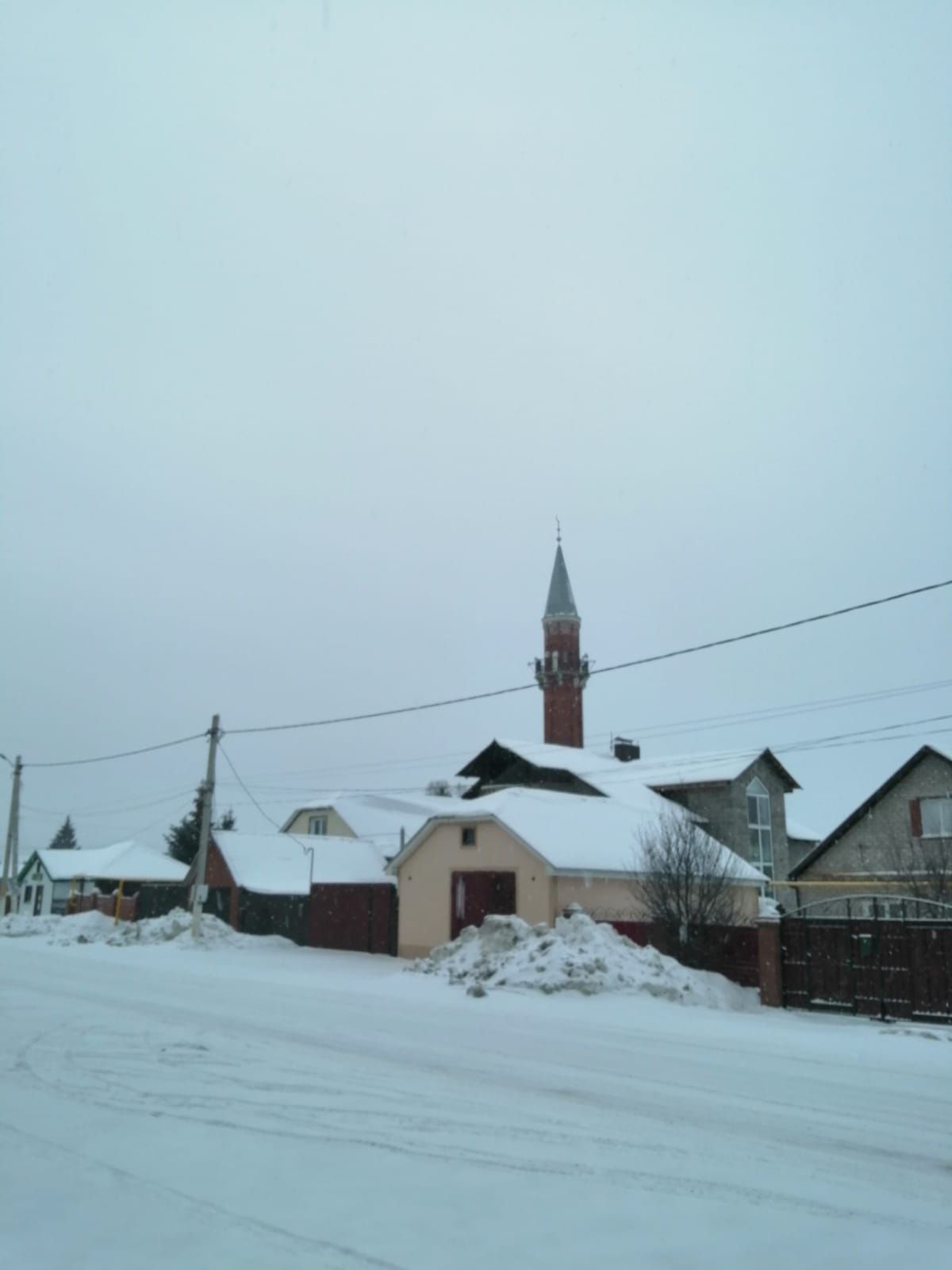 Уруссинцы и снегоуборочная техника дождались снега