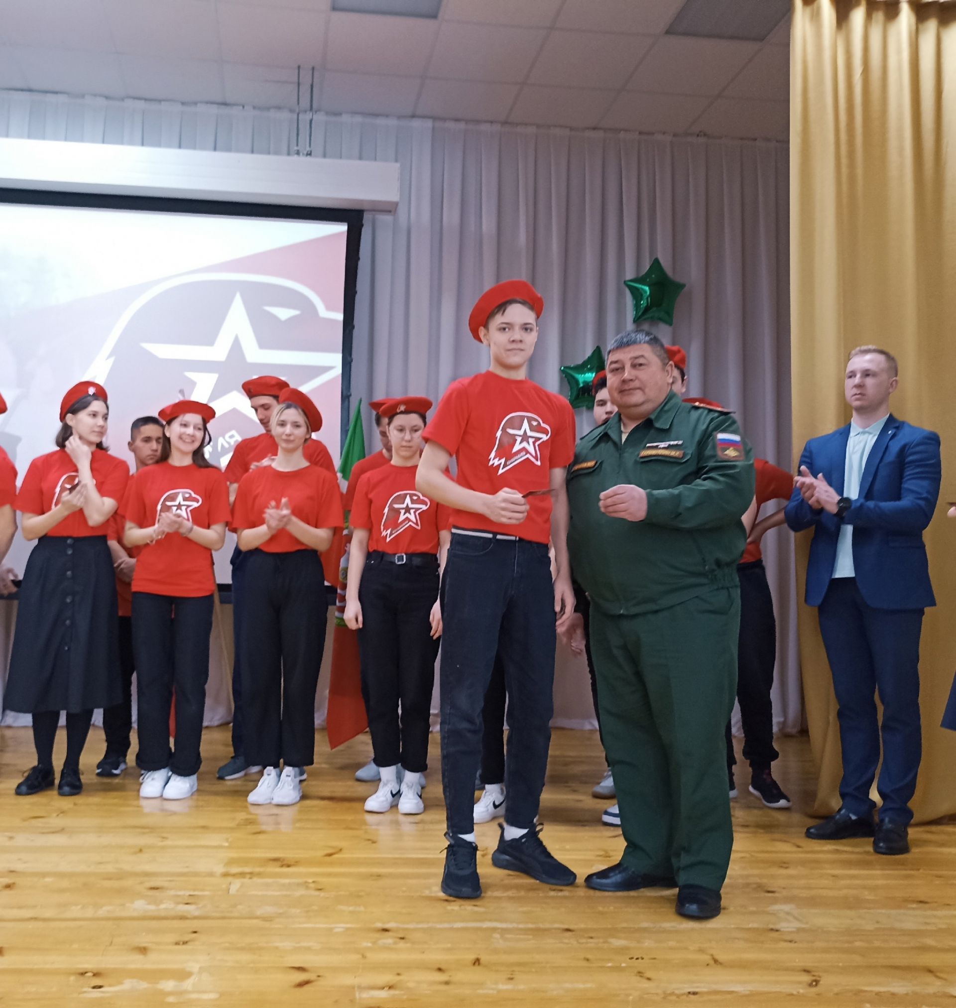 Юнармейцы Уруссинской гимназии получили удостоверения