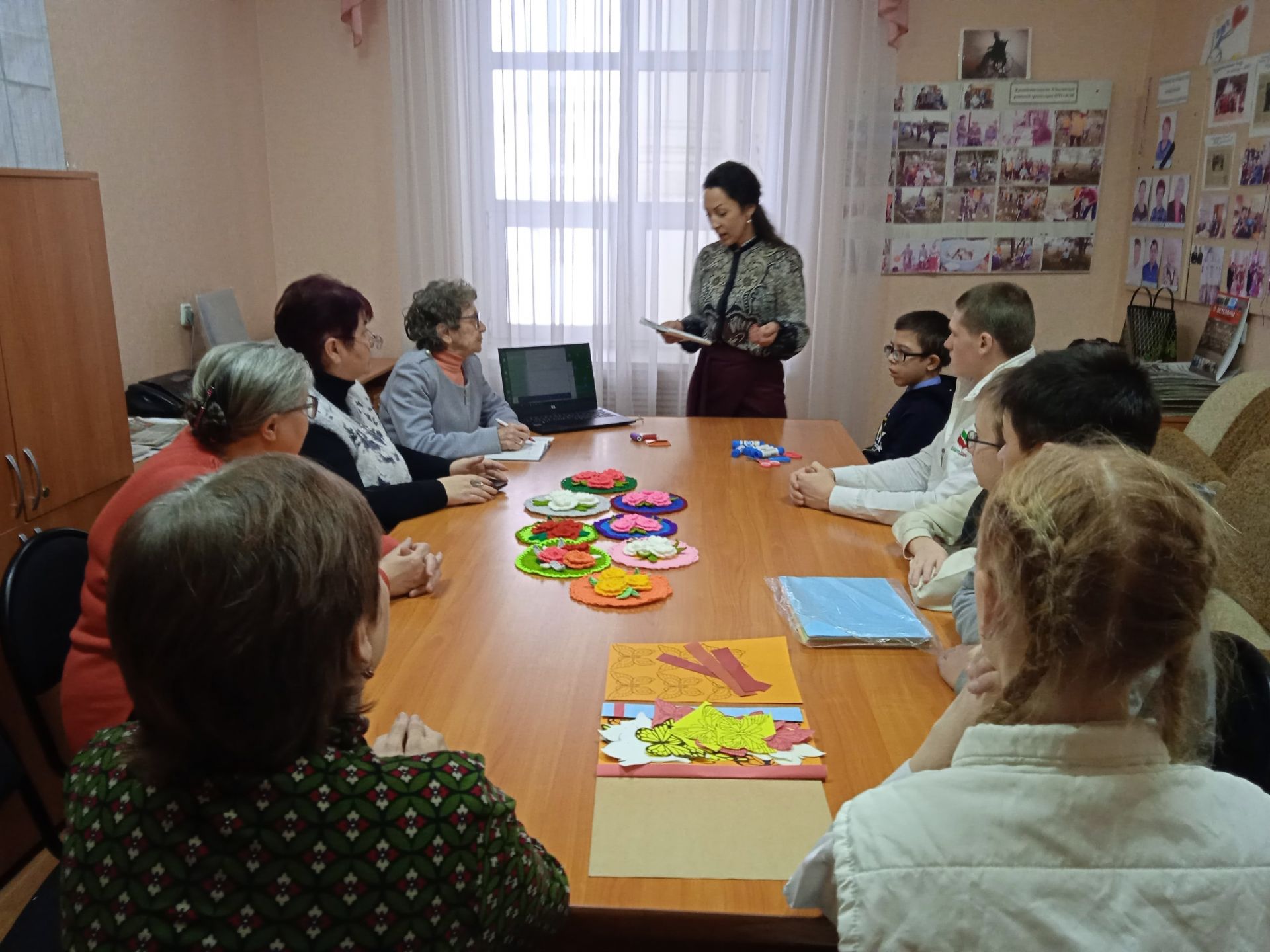 Волонтеры благотворительного фонда «БлагоДарение» провели встречу с советом ветеранов района