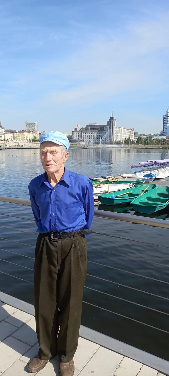 За ударный труд получил два ордена