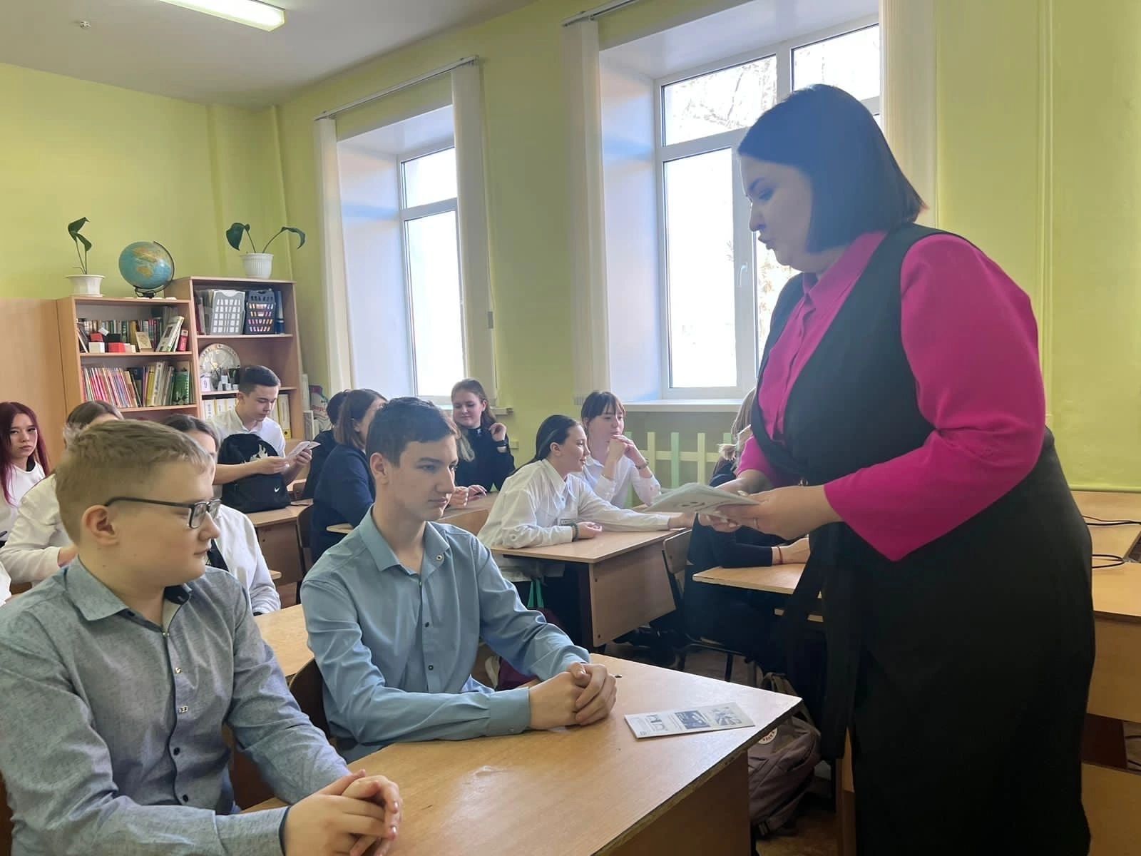 Сообщи, где торгуют смертью