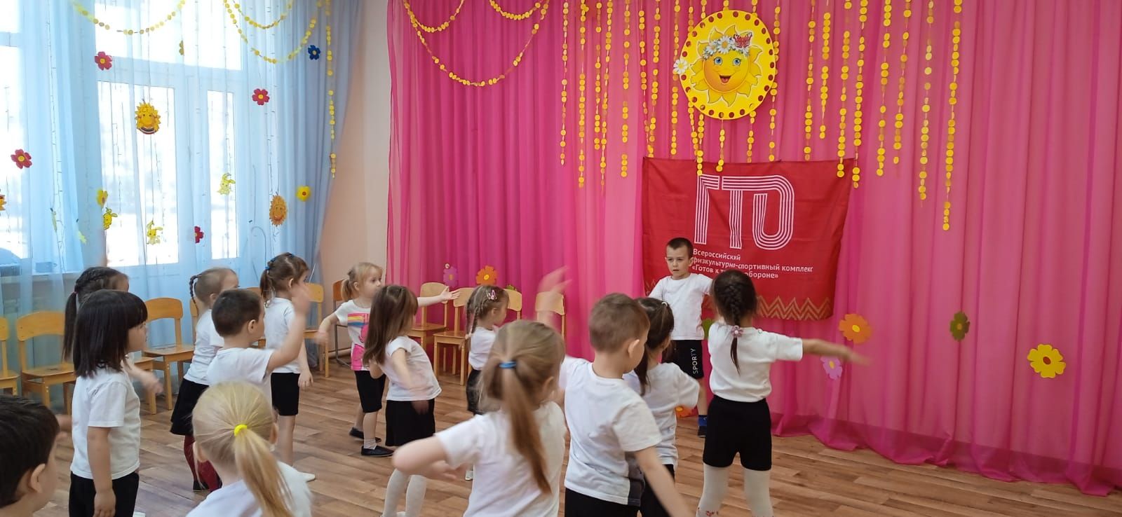 В детском саду №4 состоялась эстафета «Звездочки ГТО»