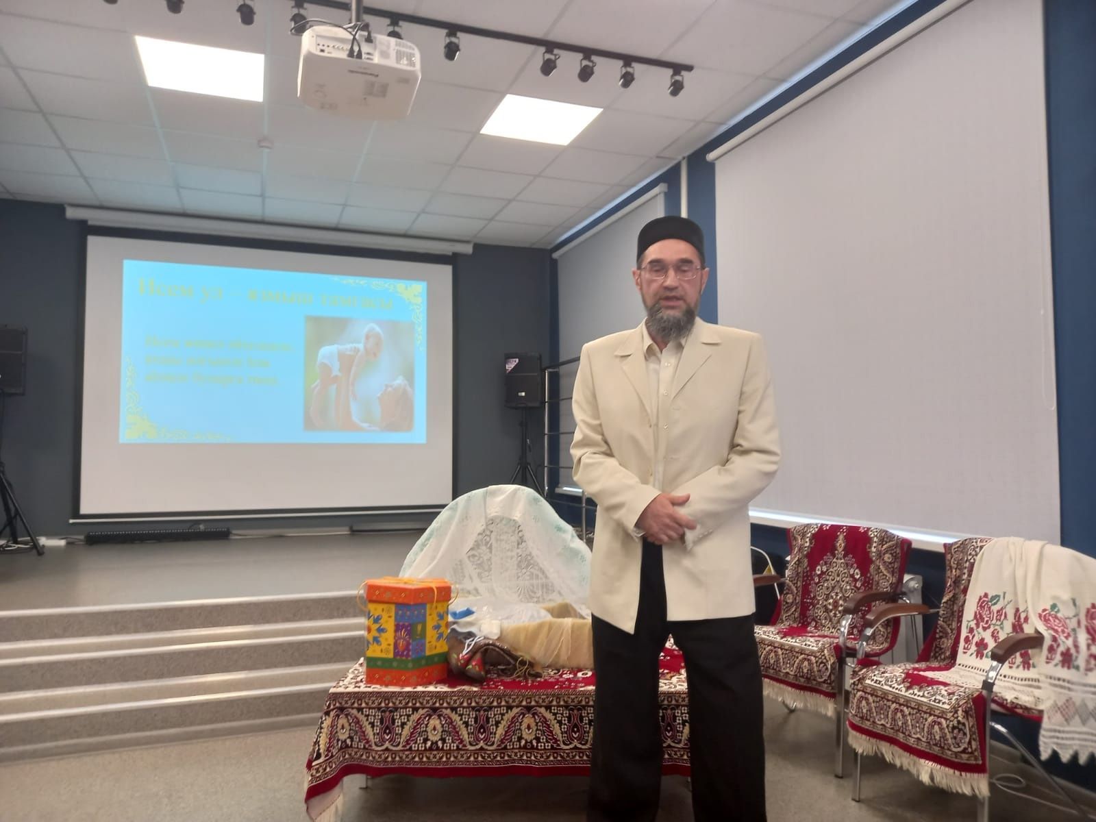 В Уруссу прошел семинар учителей татарского языка