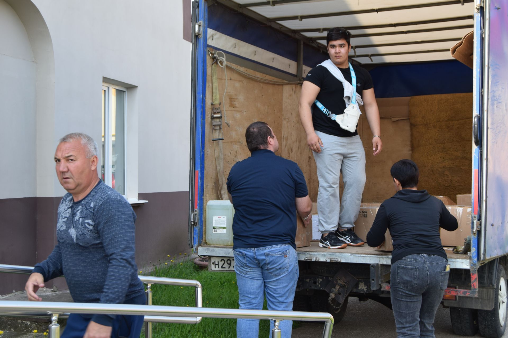Из Уруссу отправилась очередная гуманитарная помощь в зону СВО