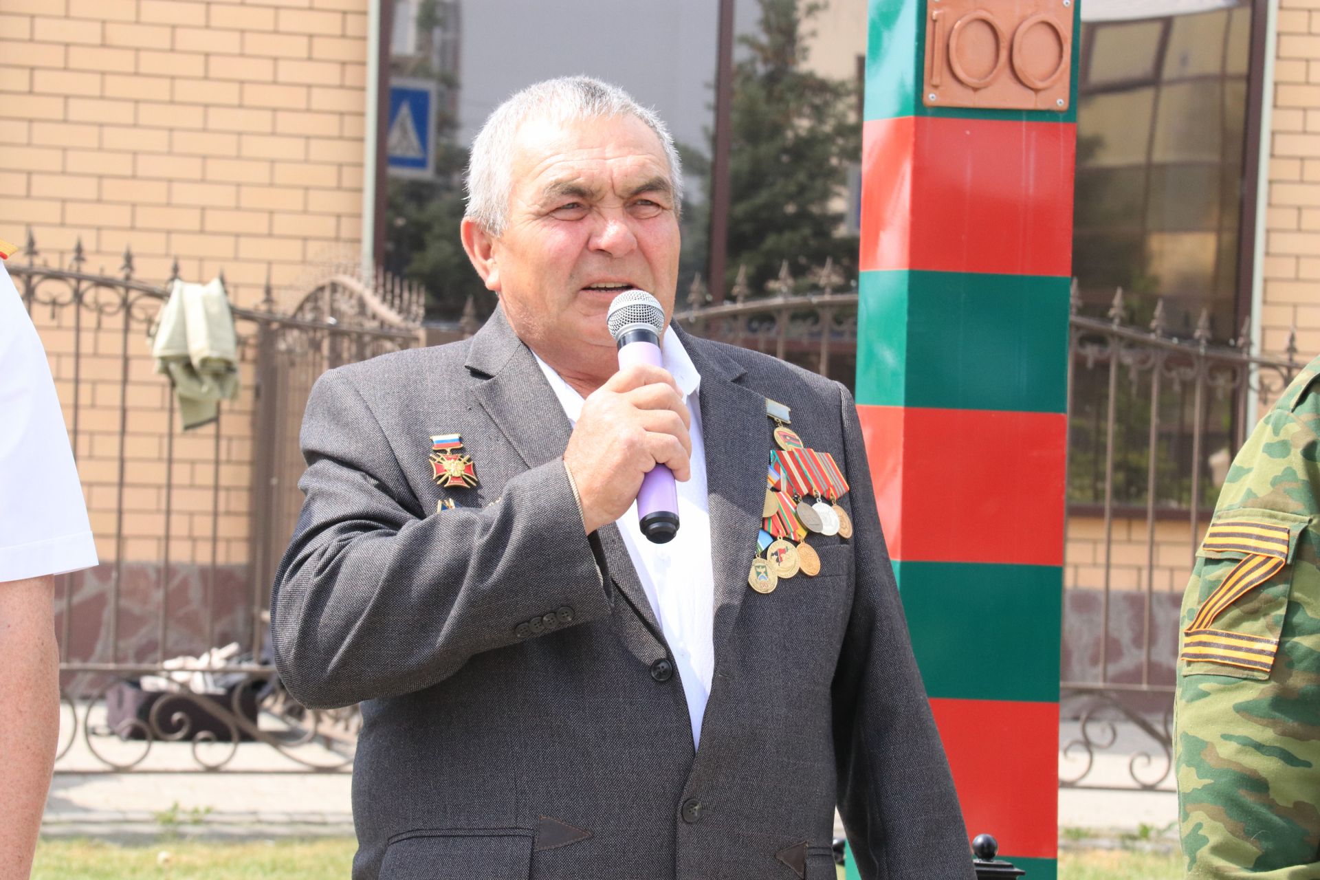 В Уруссу состоялся митинг, посвященный 105-ти летию пограничных войск