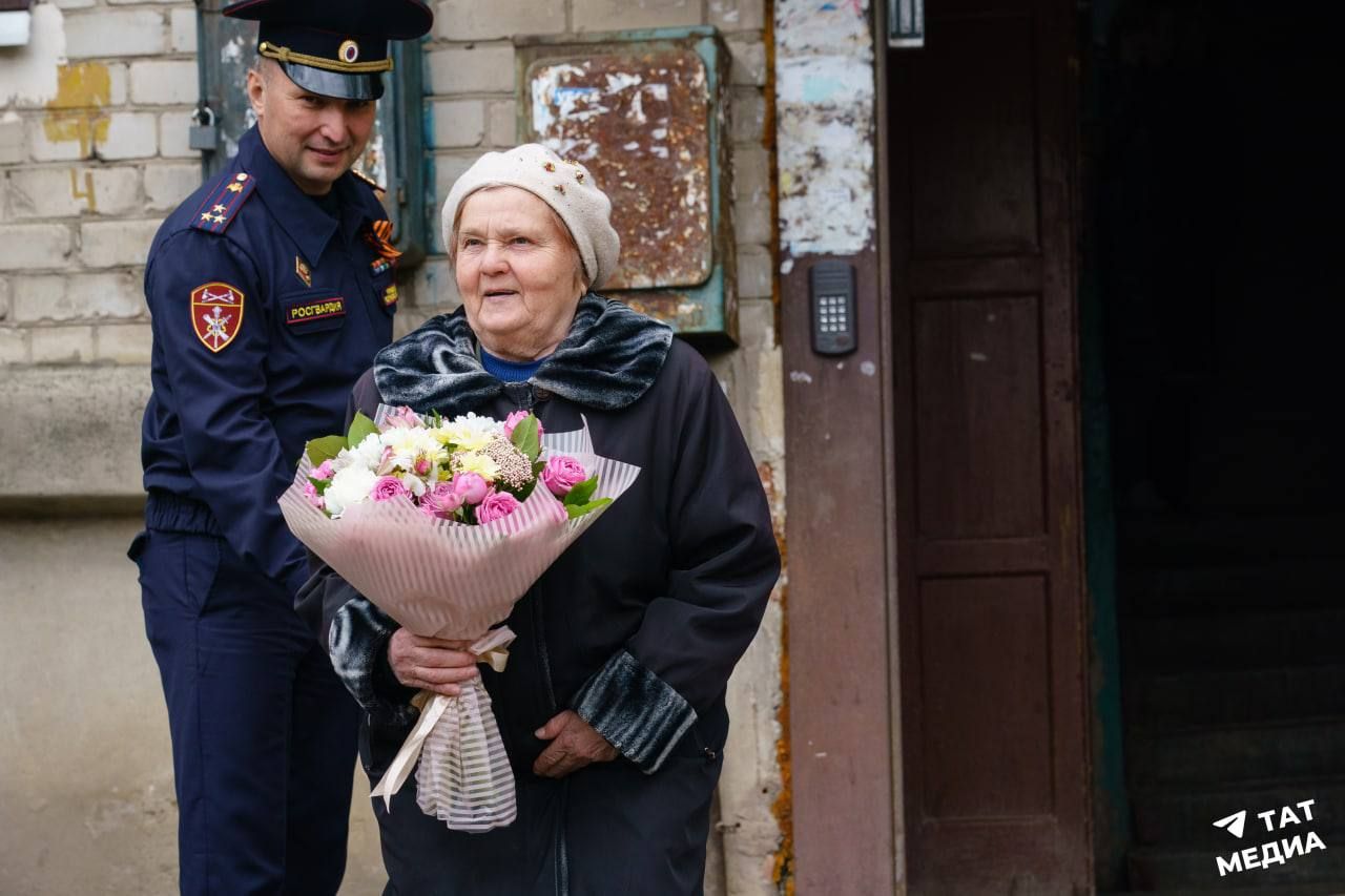 Татарстанцы попросили продлить акцию «Парад у дома ветерана»