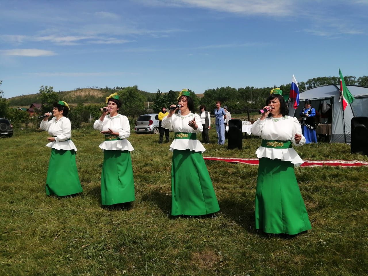 В жилах староуруссинцев – молодая кровь