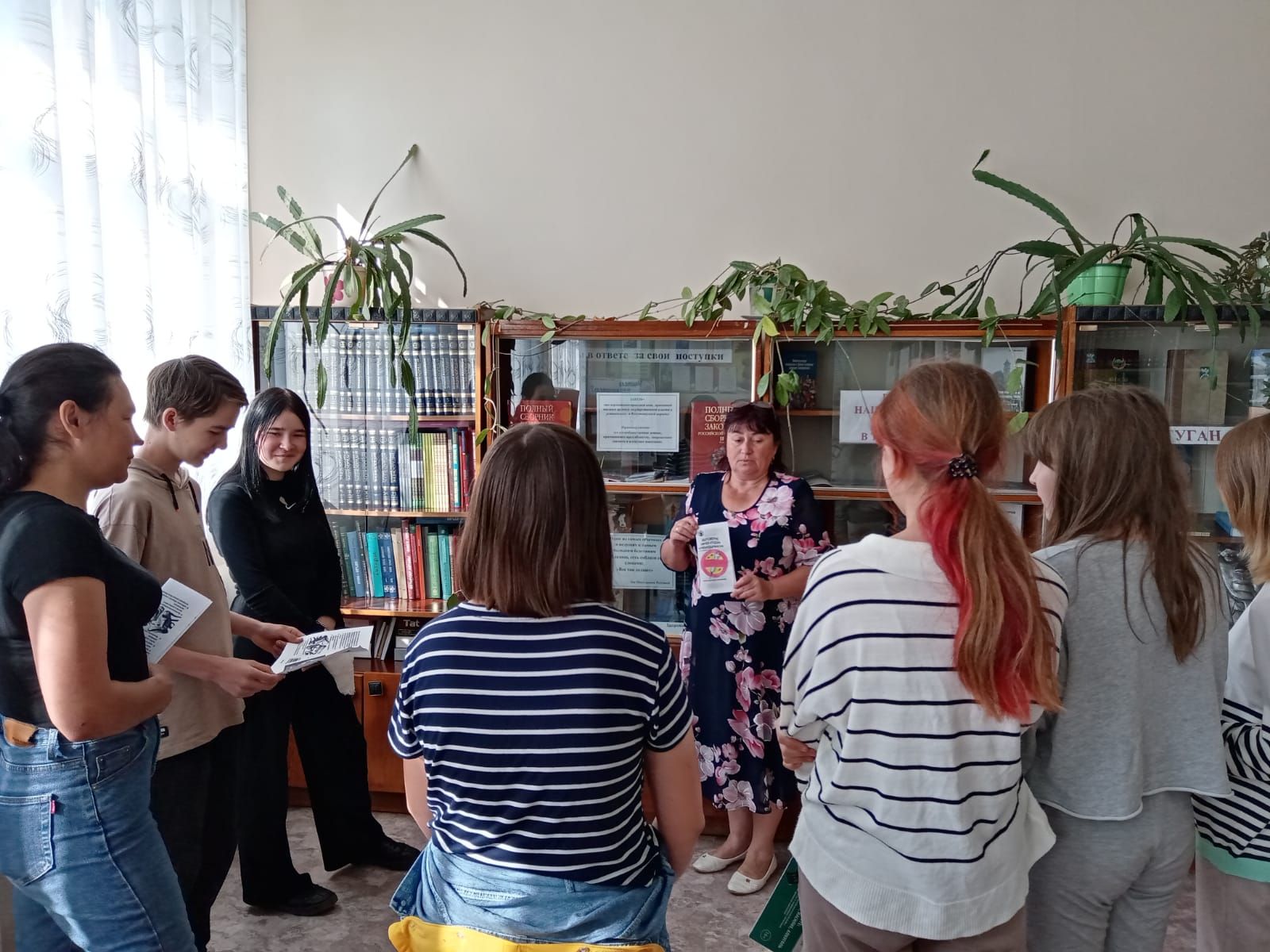 В Каракашлинской сельской библиотеке провели профилактическую беседу «Наркомания – шаг в бездну!»
