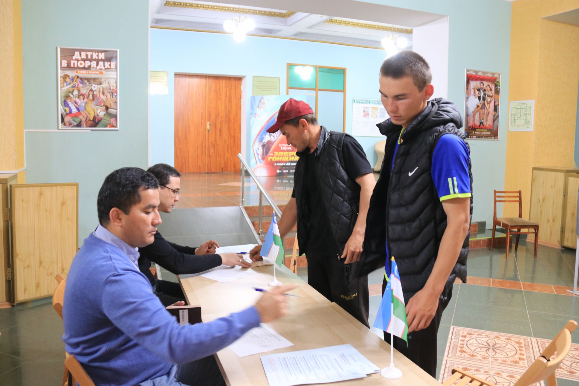 Граждане Узбекистана проголосовали досрочно