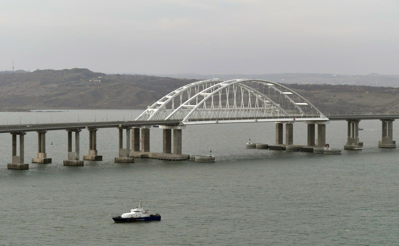 Как взрыв на Крымском мосту может быть связан с окончанием срока зерновой сделки — выяснял «Татар-информ»