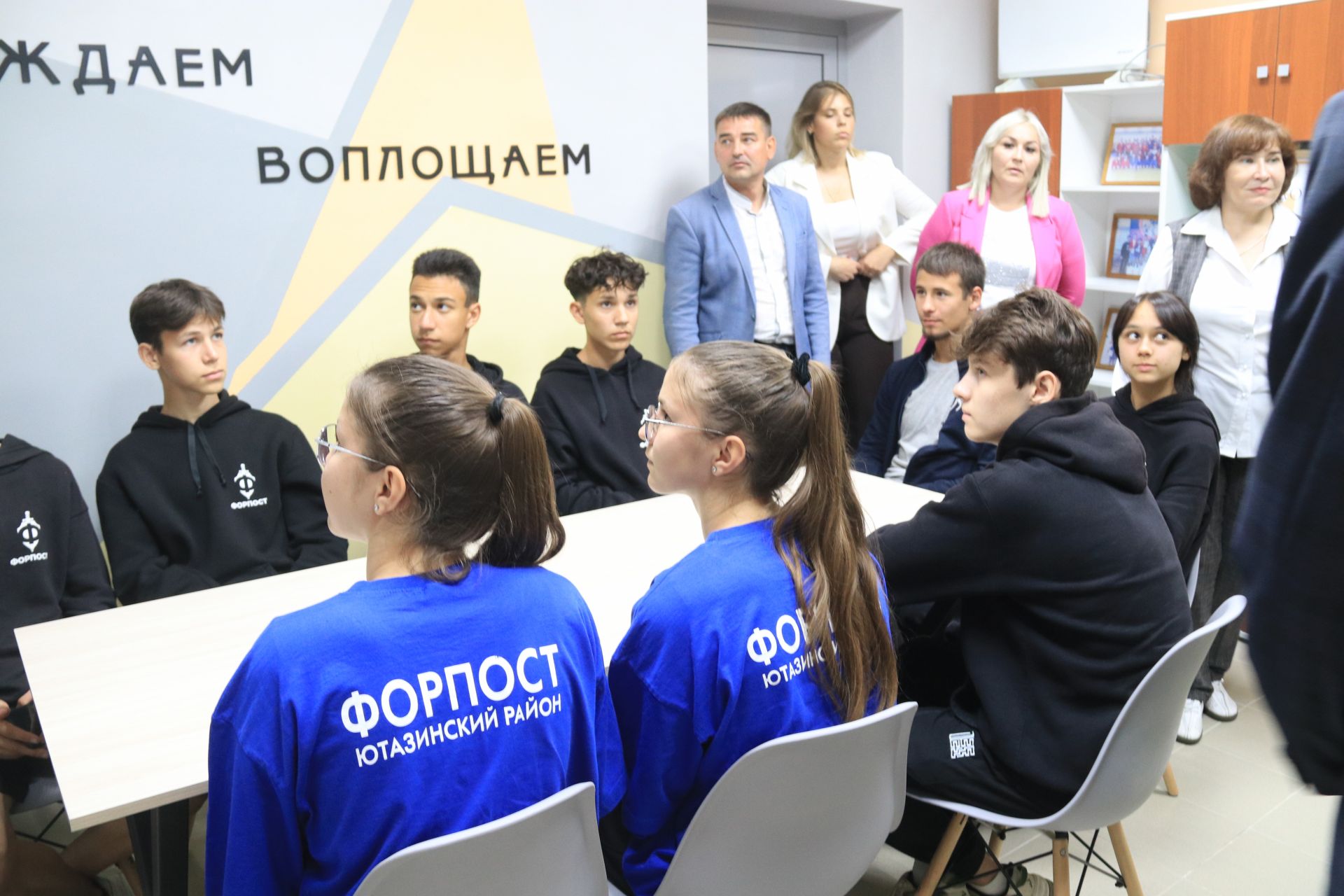 Министр по делам молодежи РТ  Ринат Садыков возглавил церемонию открытия молодежного центра в Уруссу