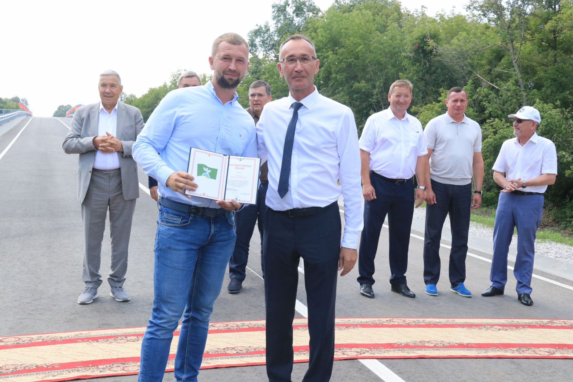 Заслуженные награды — строителям моста через реку Дымка