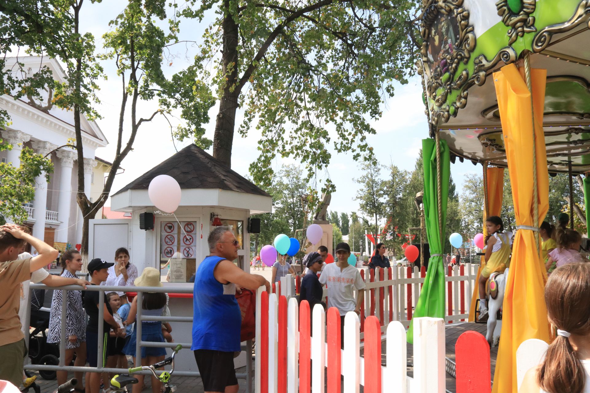 В Ютазинском районе прошло торжественное открытие карусели