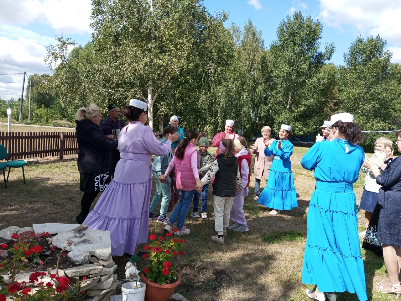 Акбашцы с песнями встретили День Республики Татарстан