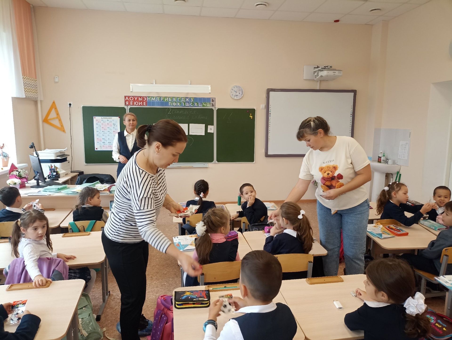 Профилактические беседы с первоклассниками в рамках акции «Внимание — дети!»