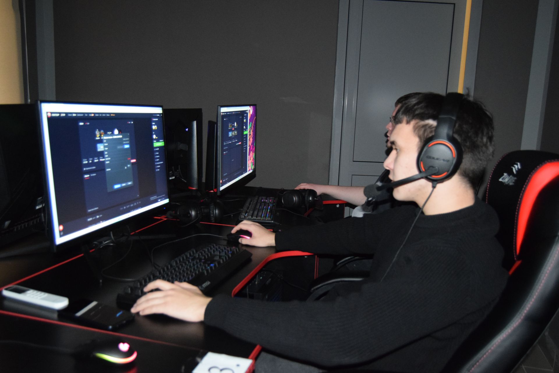 В ПМК “Атлант” прошел Кибер-турнир по CS:GO, посвященный Дню студента