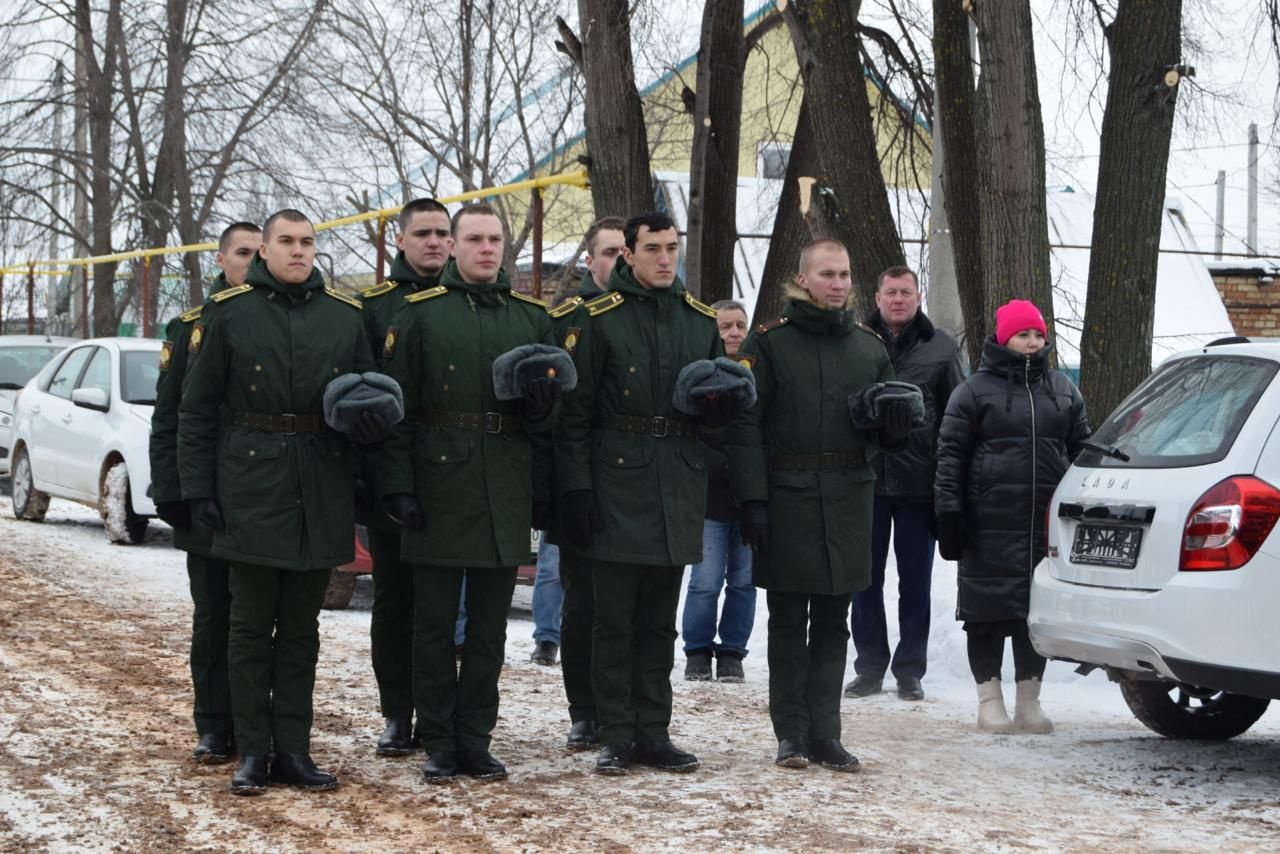 Жители района попрощались с погибшим в СВО земляком