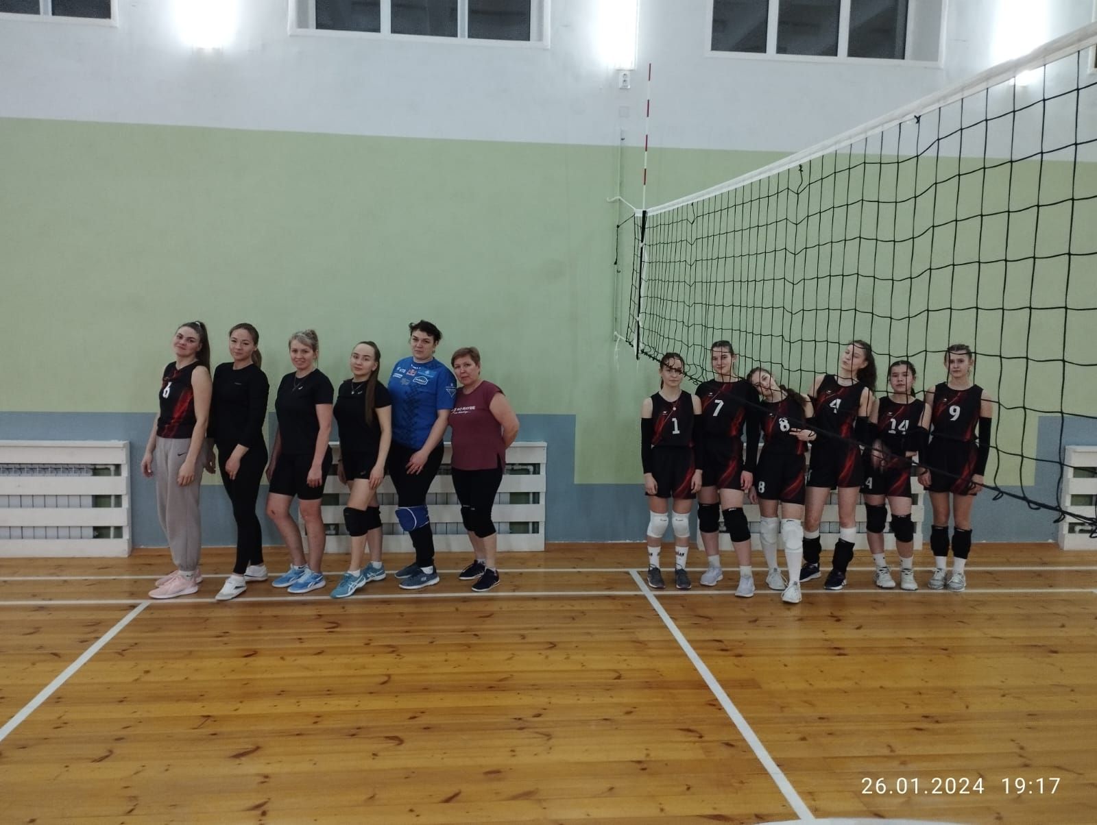 В Уруссу состоялся очередной товарищеский турнир по волейболу