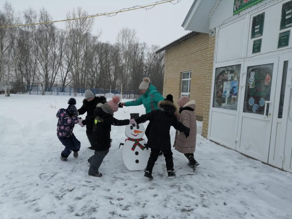 Акбашская детвора  играла и веселилась