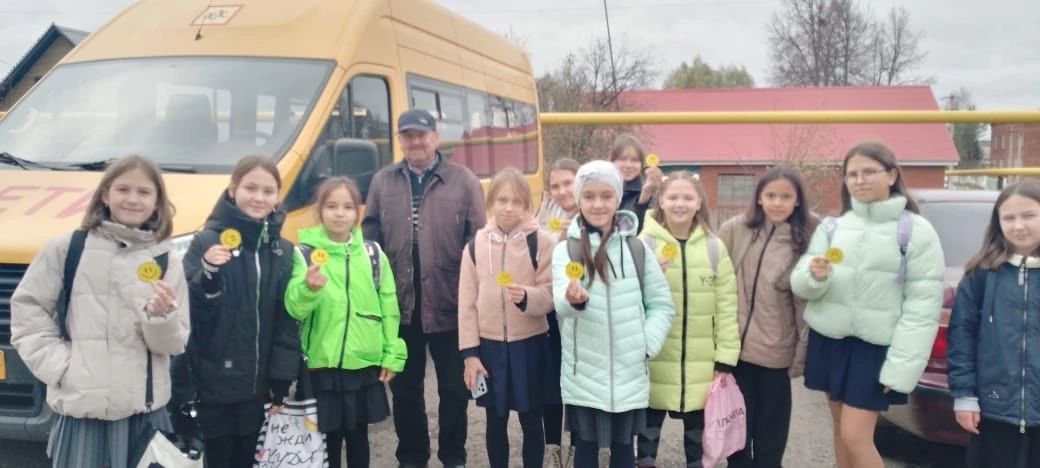 Участники проекта #смс-дети провели Республиканскую акцию «Поделись улыбкой»
