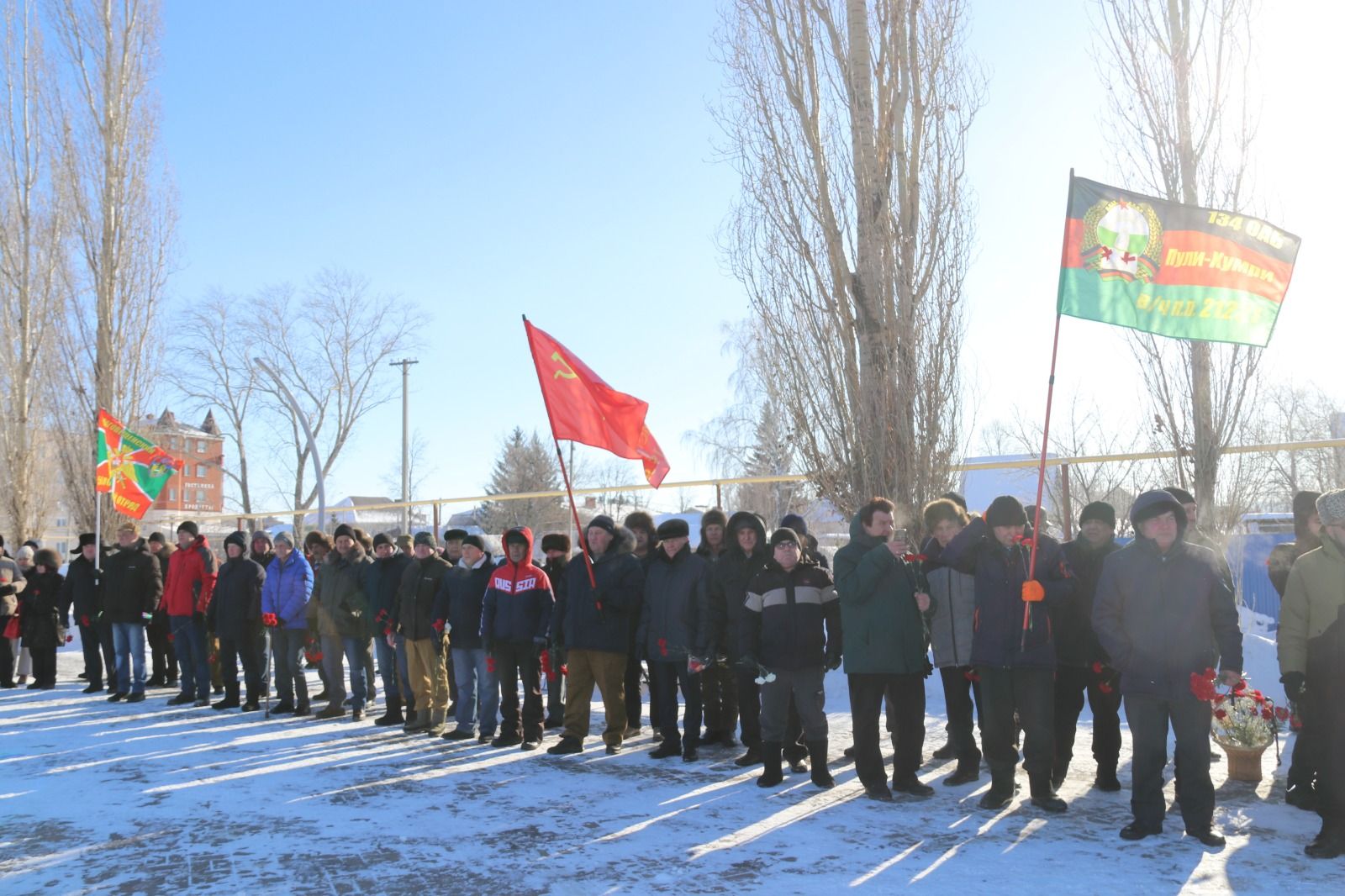 В Уруссу состоялся митинг, посвященный 35-годовщине вывода советских войск из Афганистана