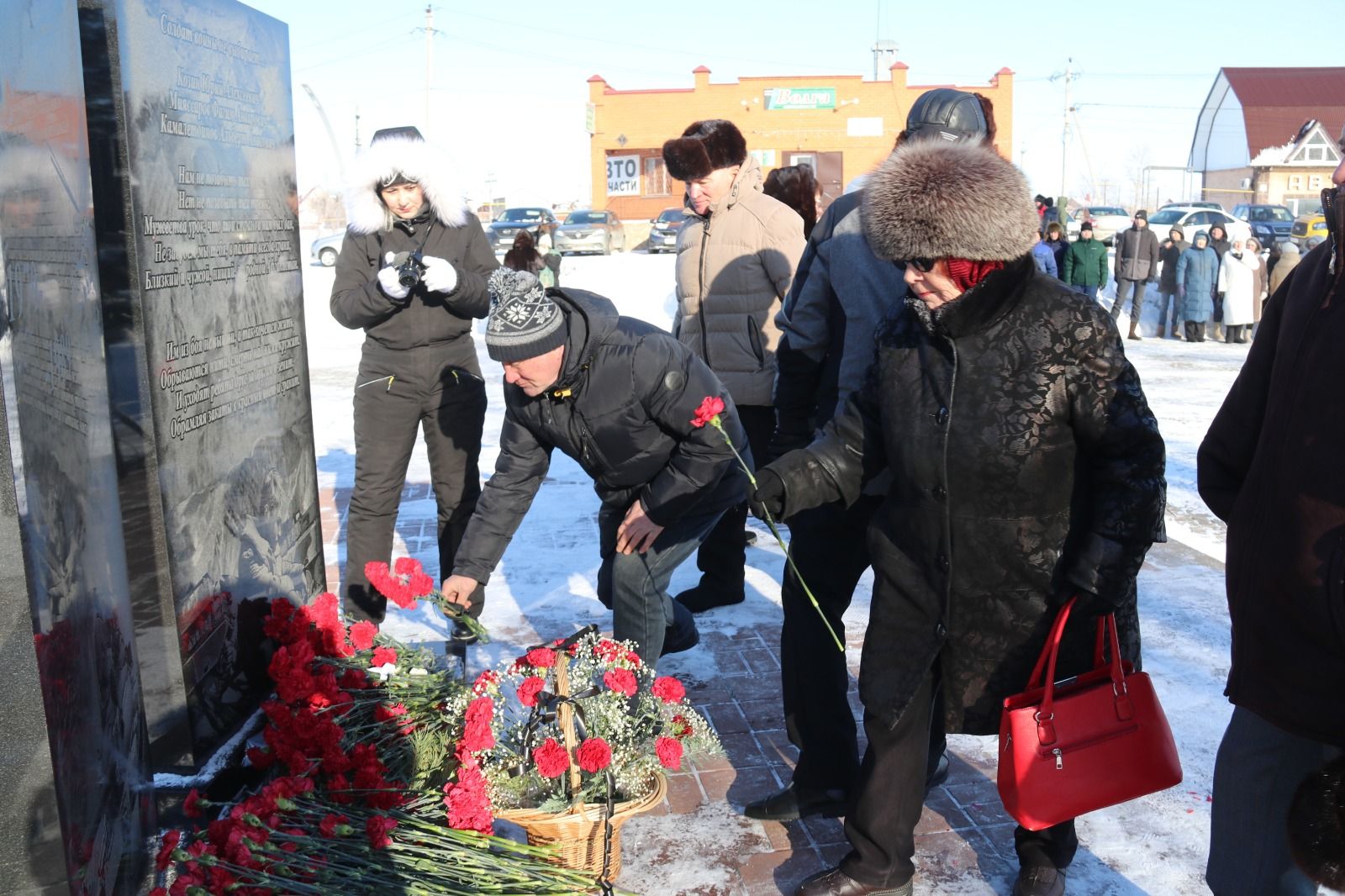 В Уруссу состоялся митинг, посвященный 35-годовщине вывода советских войск из Афганистана