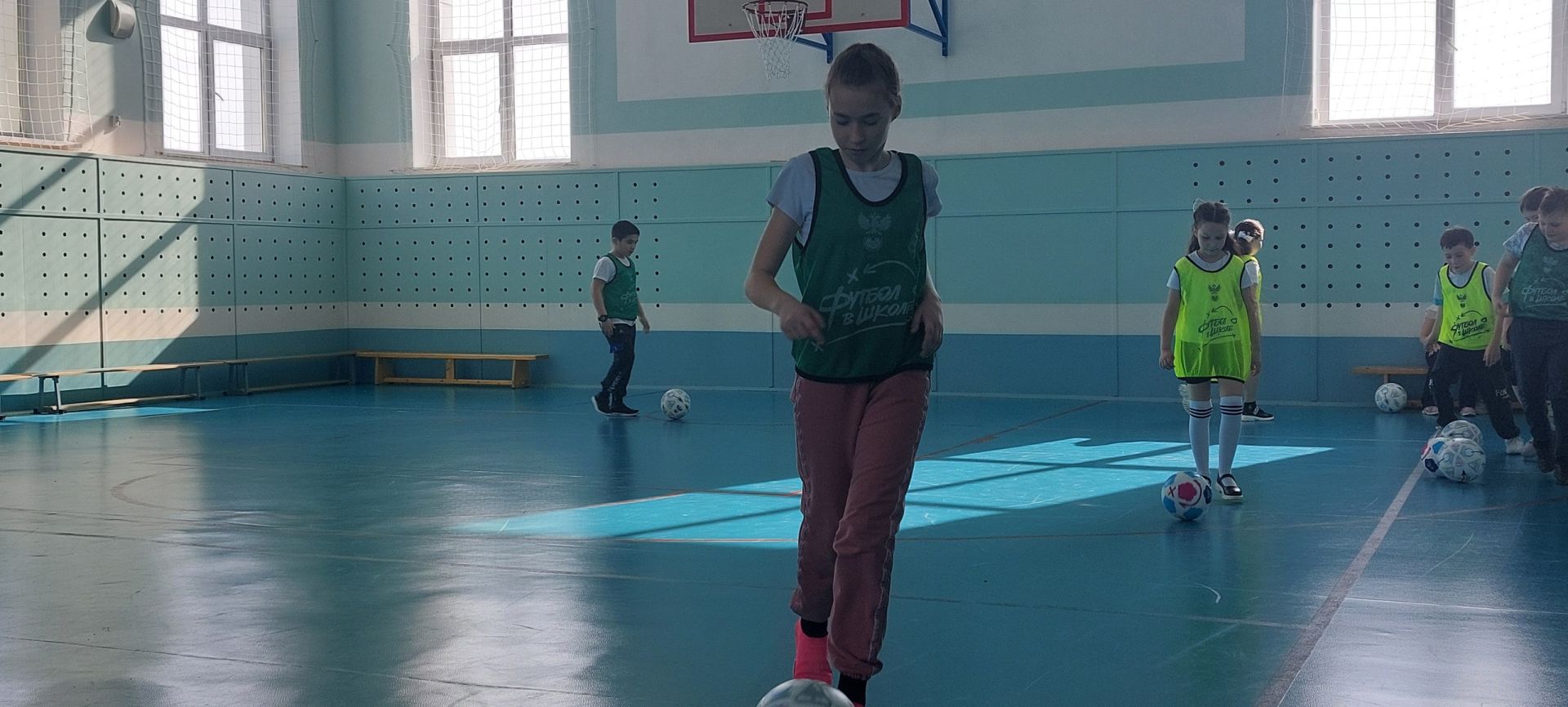 Уруссинские гимназисты успешно реализуют футбольный проект