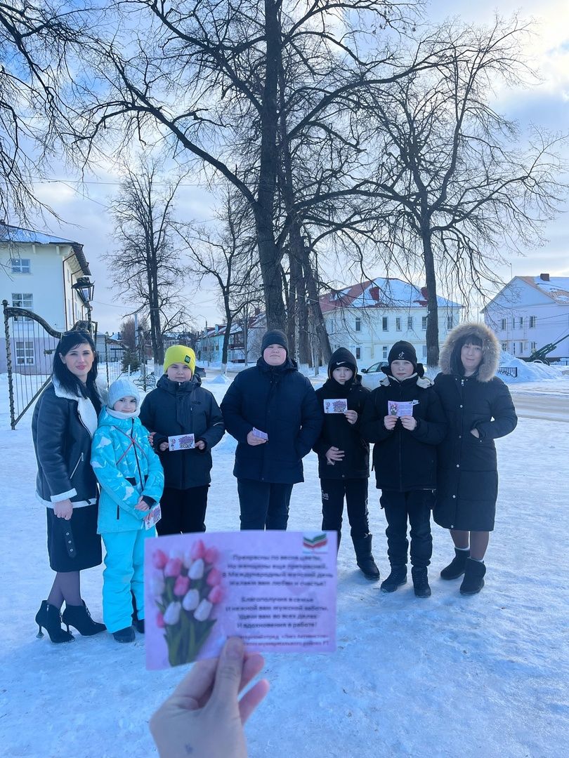 «Лига активистов» Ютазинского района присоединилась к акции «Километр красоты»