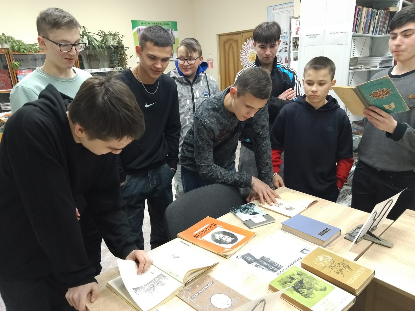 В Каракашлинской сельской библиотеке прошла выставка книг