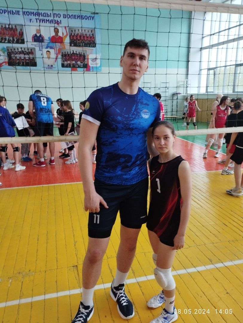 Мастер-класс волейбольной команды «Урал» в Туймазах посетила команда «Уруссинка»