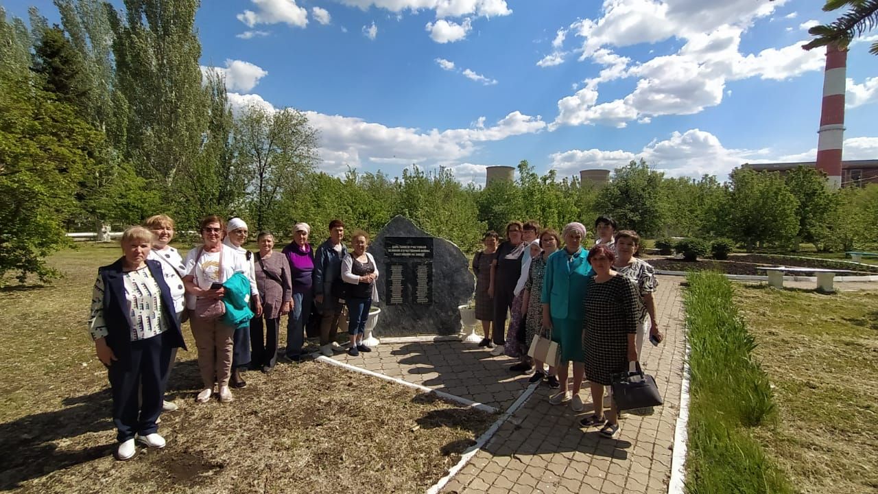 Группа волонтеров серебряного возраста посетила с экскурсией АО «Электросоединитель»