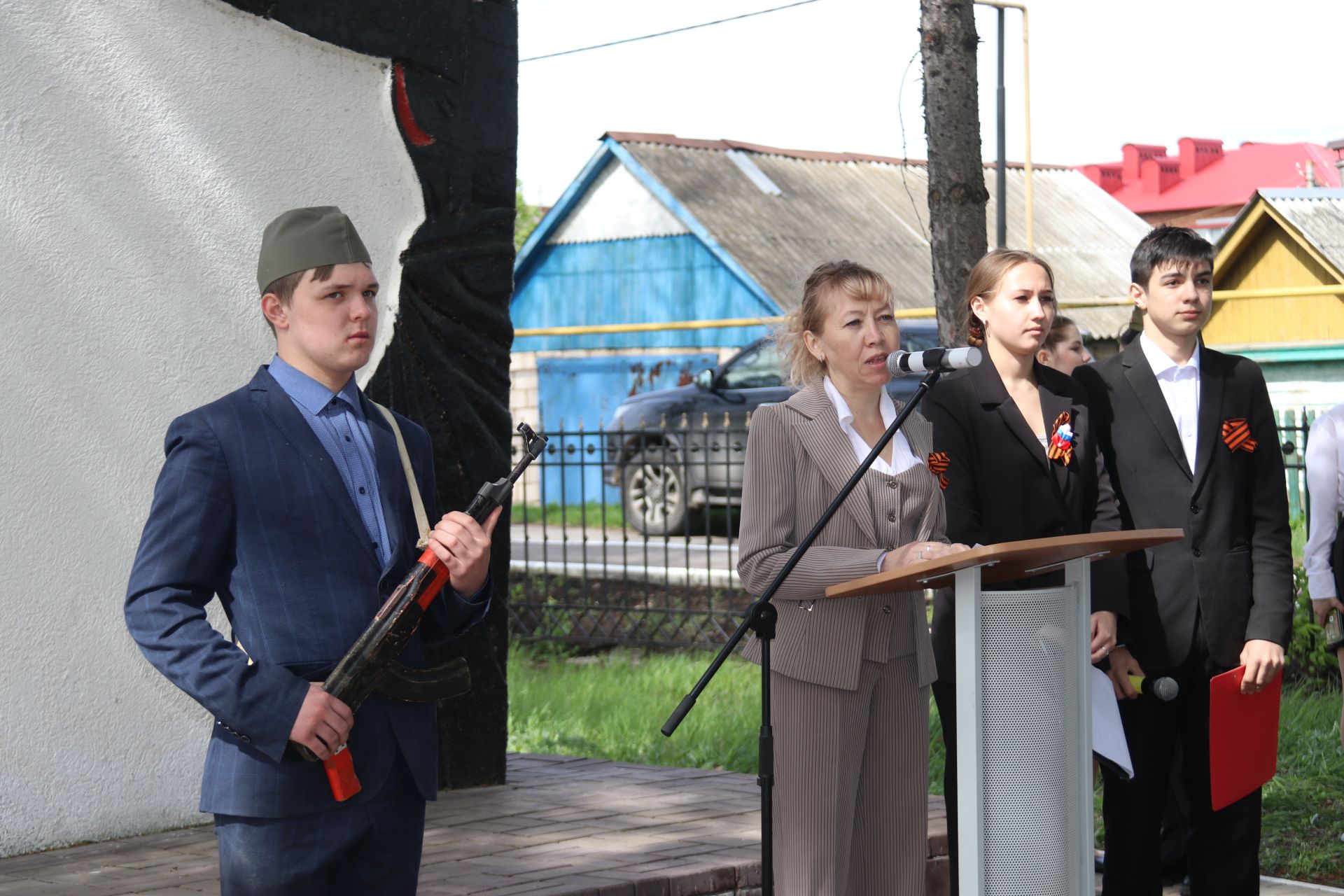 Ютазинские школьники напомнили важные даты ВОВ