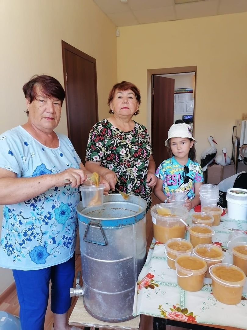 Сельчане Ютазинского района не перестают помогать участникам СВО