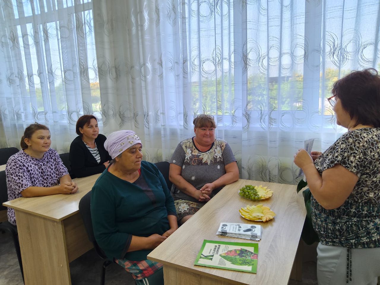 Беседы о здоровье с читателями старшего поколения провела библиотекарь села Каракашлы