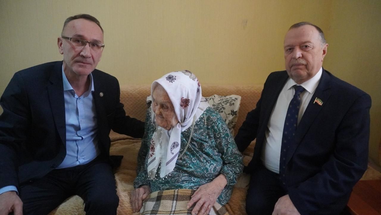 Депутат с вниманием к ютазинцам