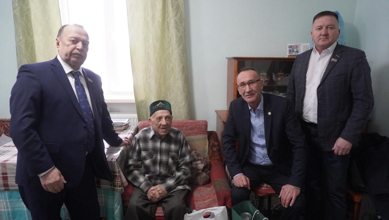 Депутат с вниманием к ютазинцам
