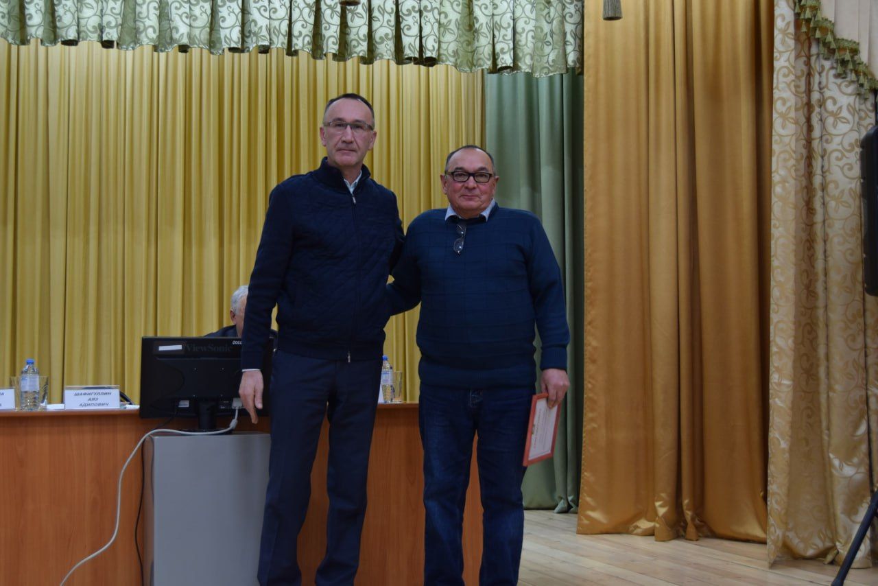 Сходы: Байряка нуждается в аптеке и зубном враче