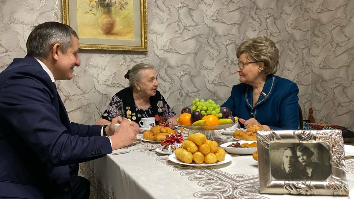 В селе Усады поздравили блокадницу, которая пережила 872 дня осады Ленинграда