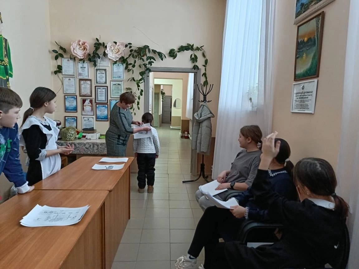 Работники Байрякинского СДК провели для школьников профилактическую беседу на тему «Будьте осторожны!»