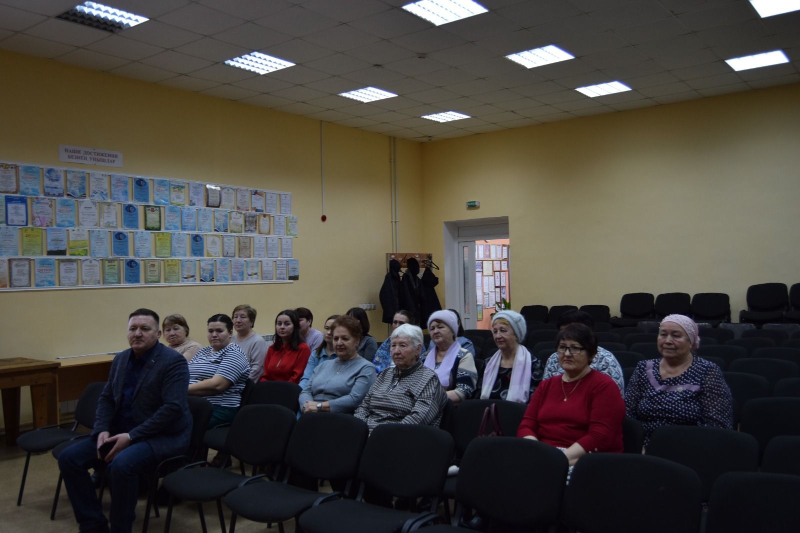 Әбсәләм халкы үзара салым күләмен арттыру яклы