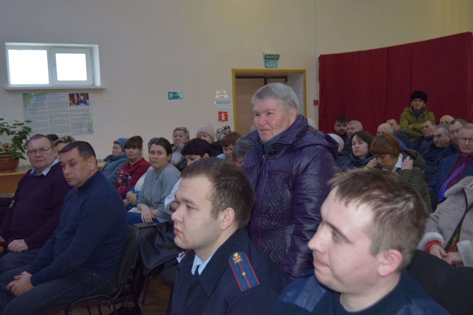 Элемтә начар булу сәбәпле, каразиреклеләр яңа ел мөрәҗәгатен тыңлый алмаган