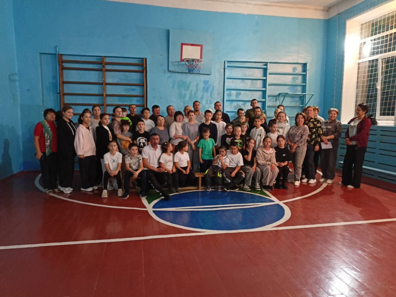 В Байрякинской школе состоялась спортивная акция «Семейное ГТО»