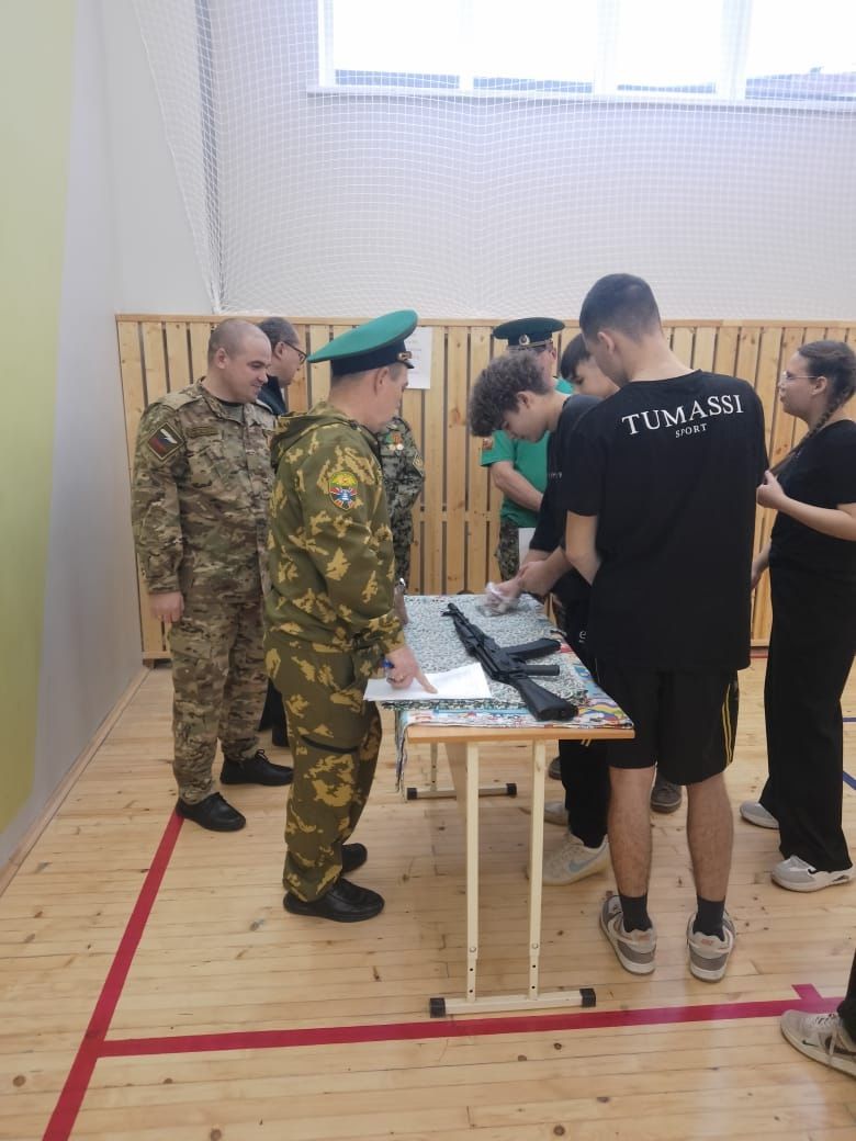 Военно-спортивные состязания в Уруссинской средней школе