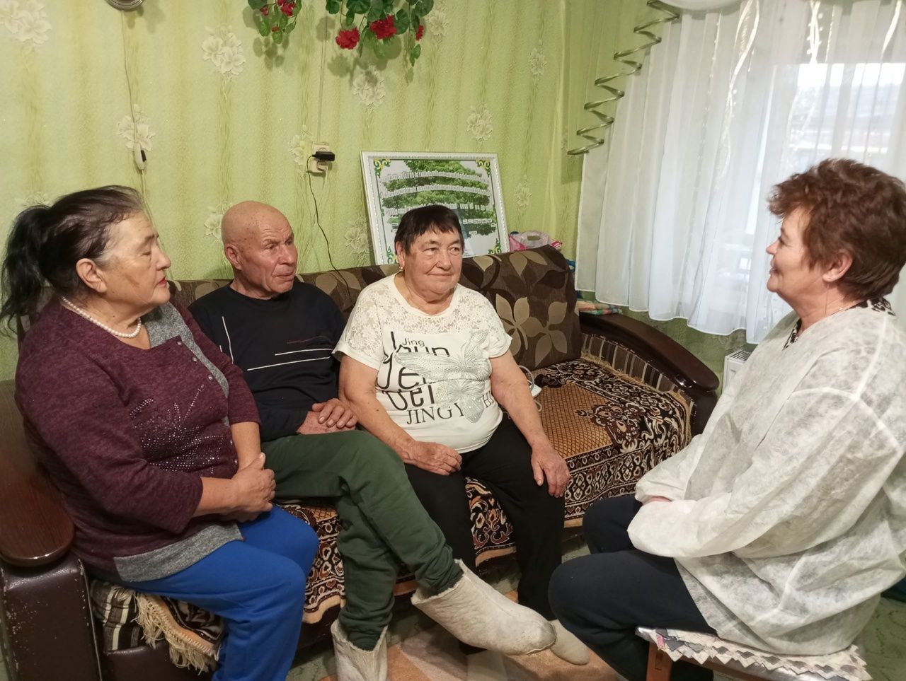 Не только таблетки, но и добрые беседы
