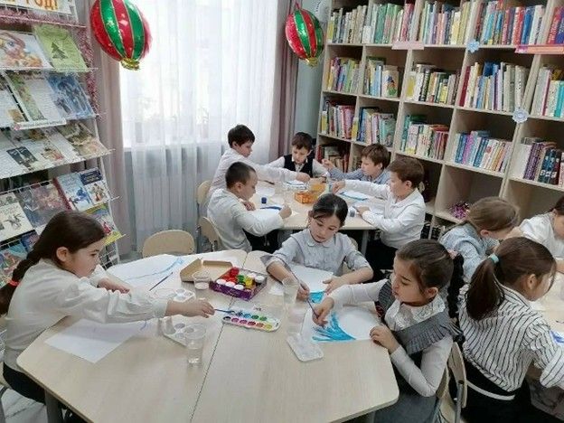 Зимние узоры на бумаге