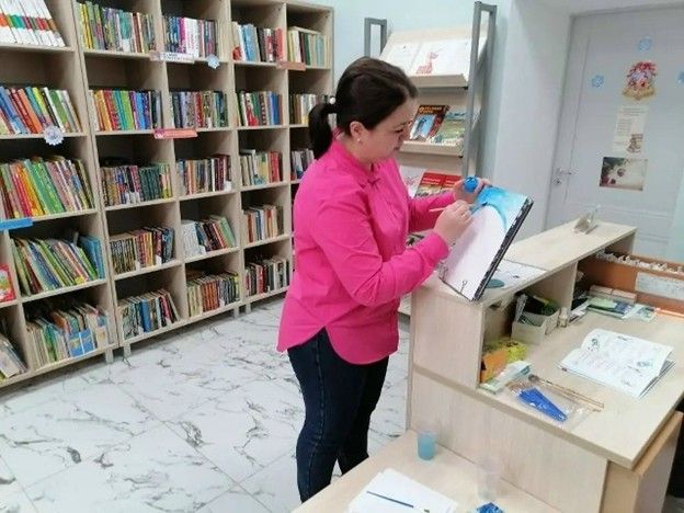 Зимние узоры на бумаге
