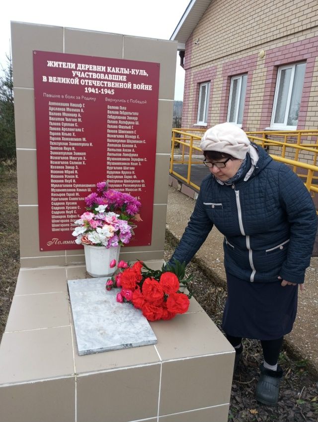 Память о подвигах павших героев