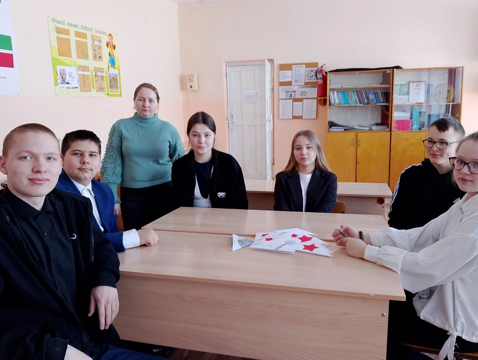 В Каракашлинском сельском клубе прошел мастер-класс «Праздничный конверт»