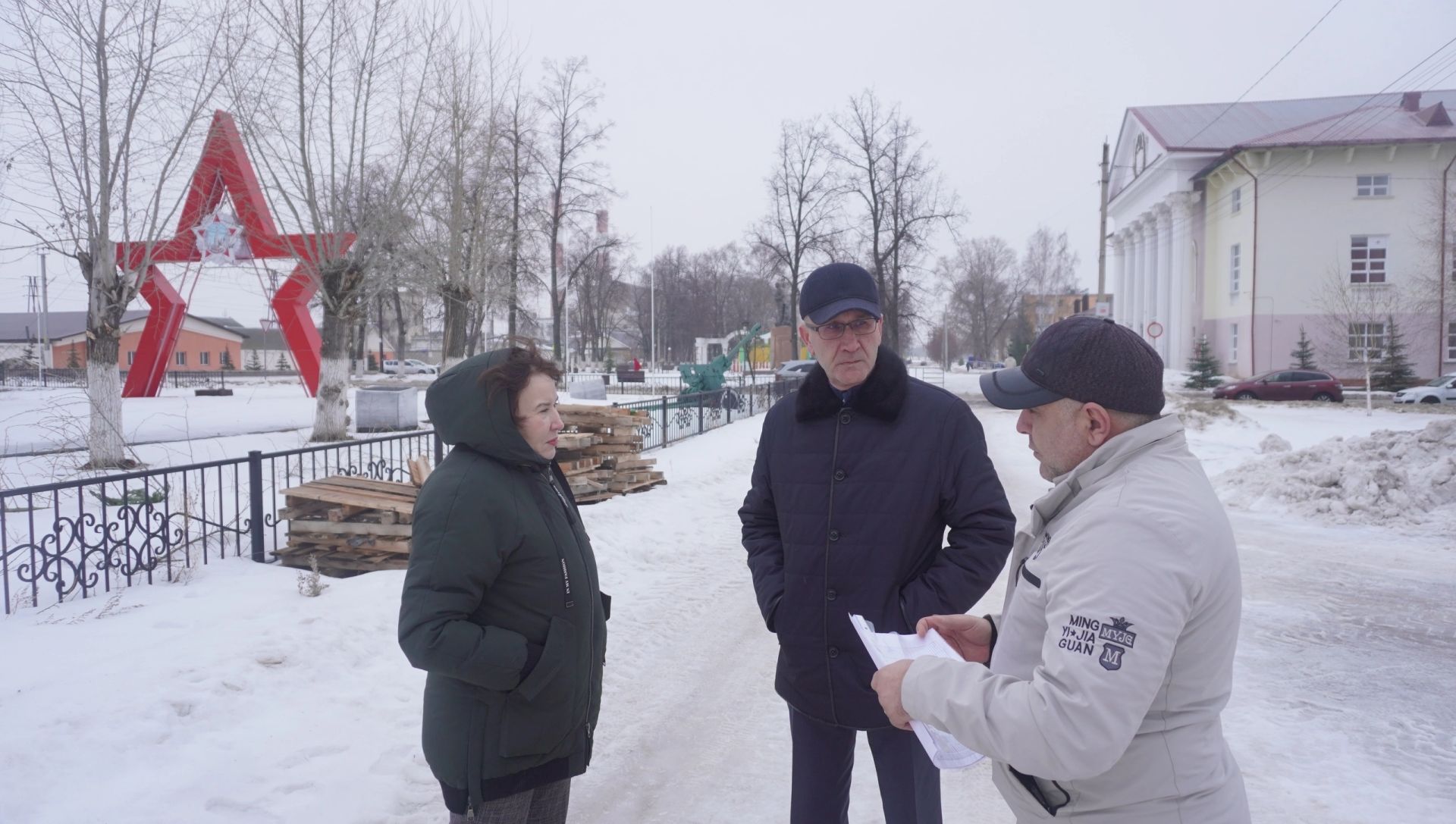 В Уруссу активно идет капитальный ремонт  Районного дома культуры и детской школы искусств