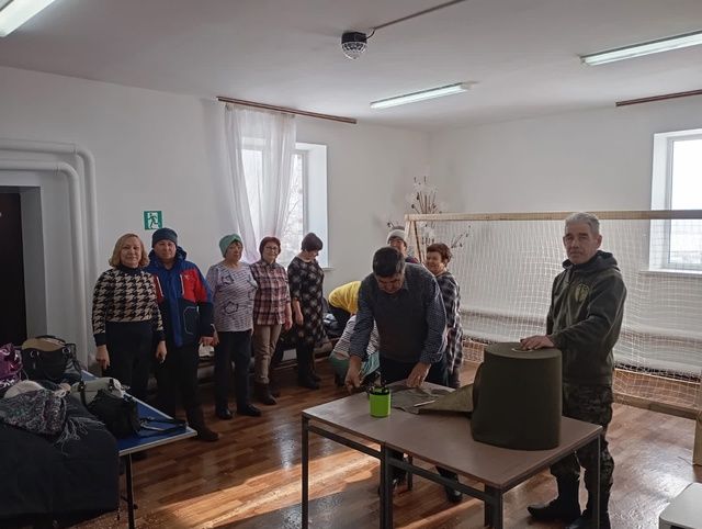 «Жители села Дым-Тамак плетут сети для участников СВО: вместе мы сила!»